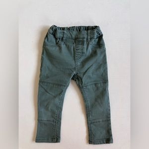HM green pant, 1.5-2T. Perfect year round style!